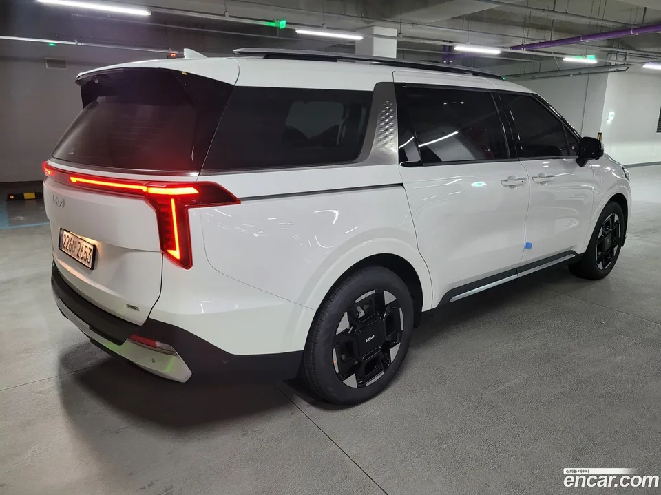 Kia Carnival HEV 9 2025 — миниатюра 2
