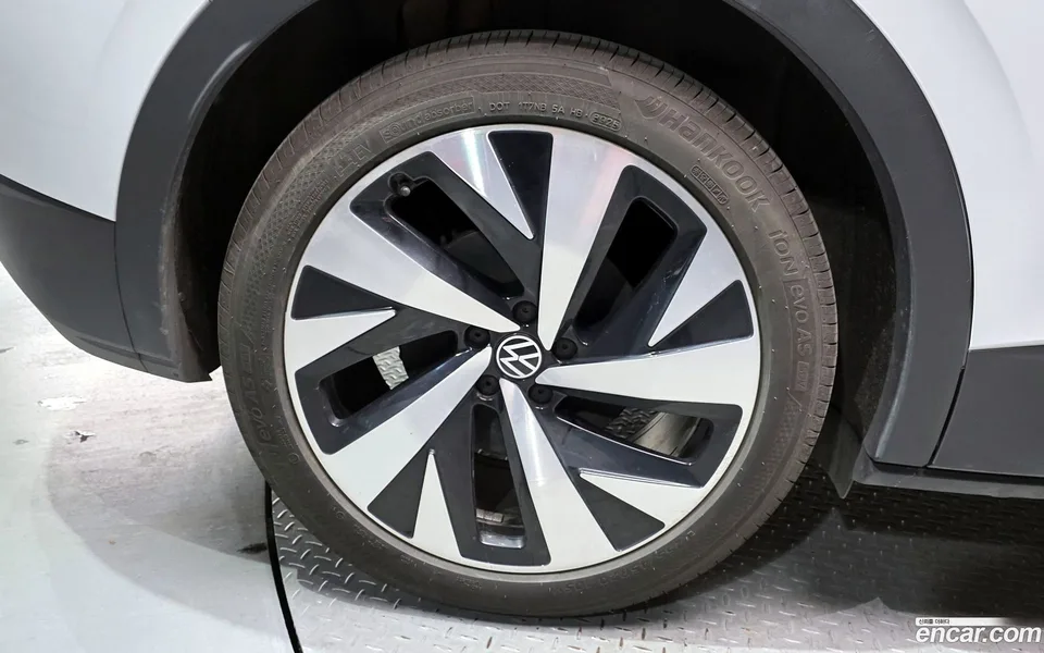 Volkswagen ID.4 2023 — миниатюра 2