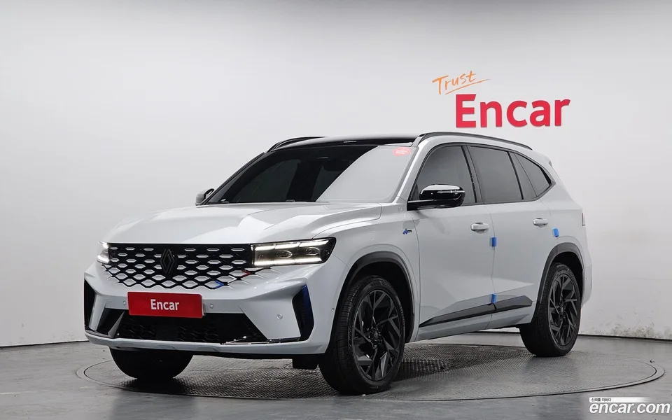 Renault Samsung Grand Koleos 1.5 E-TECH 2WD 2025 — фото 1, купить с доставкой в Москву