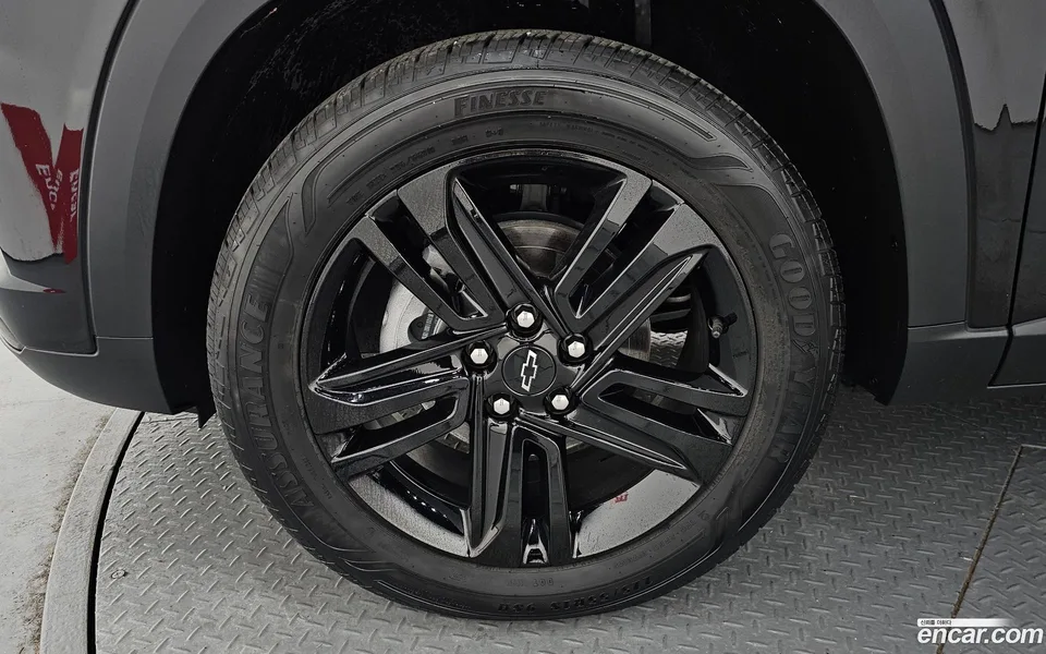 Chevrolet Trax Crossover 1.2 ACTIV 2025 — миниатюра 5
