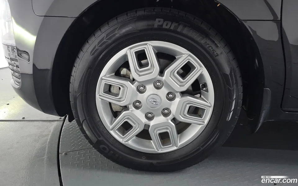 Hyundai Staria 3 2022 — миниатюра 5