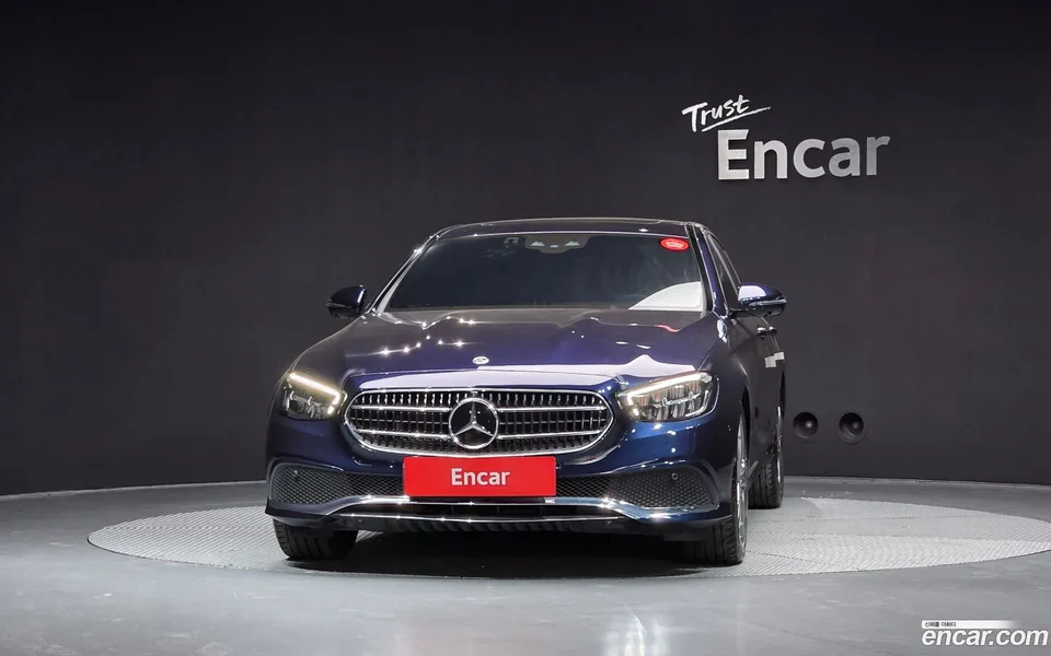 Mercedes-Benz E-Class E250 2023 — миниатюра 3