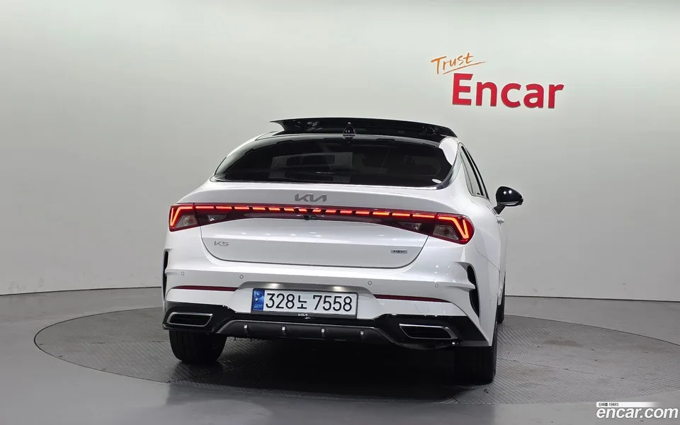 Kia K5 Hybrid 2023 — миниатюра 4