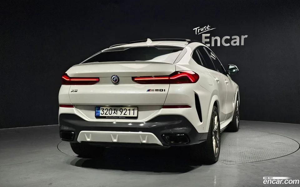 BMW X6 M50i 2023 — миниатюра 4