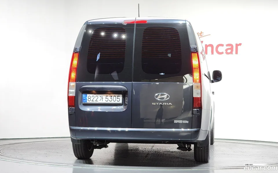 Hyundai Staria 5 2022 — миниатюра 4