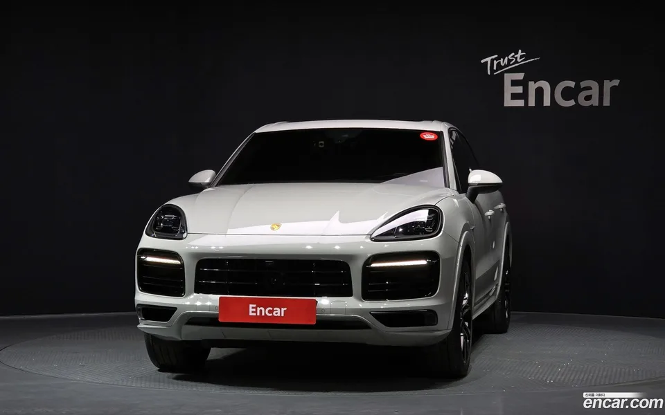 Porsche Cayenne 3.0 E- 2022 — миниатюра 3