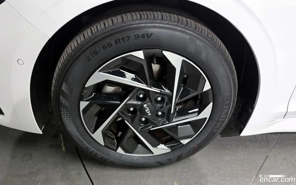 Kia K5 Hybrid 2024 — миниатюра 5