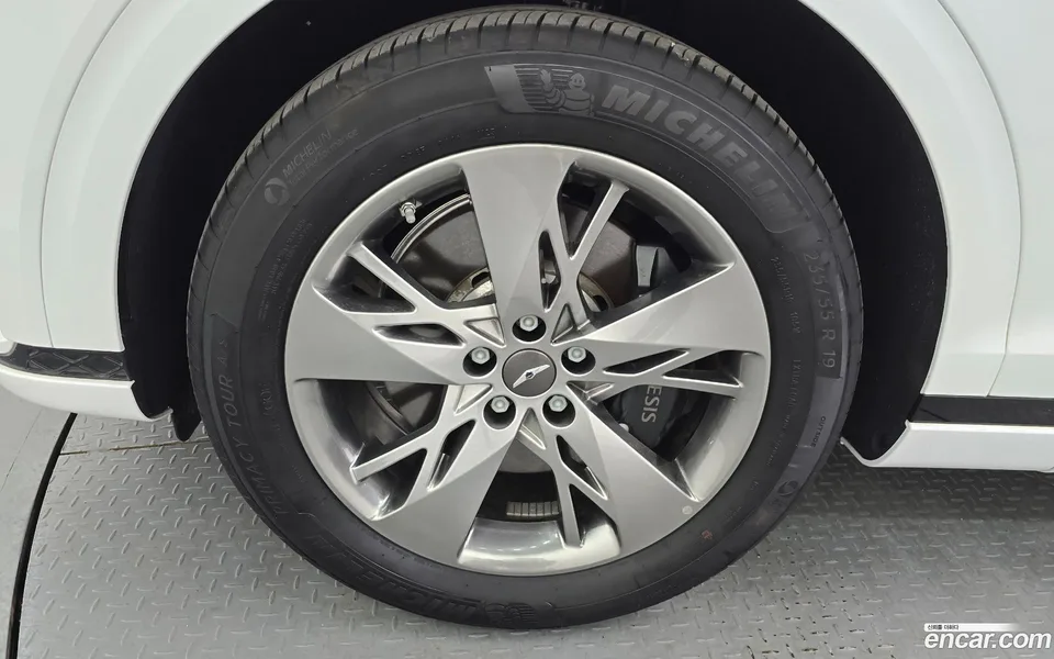 Genesis GV70 2.5T AWD 2023 — миниатюра 2