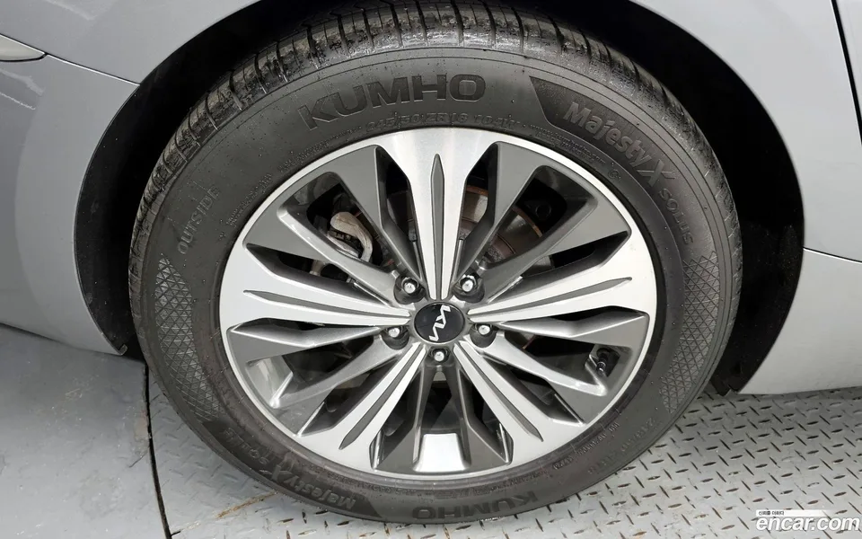 Kia K8 Hybrid 2023 — миниатюра 2
