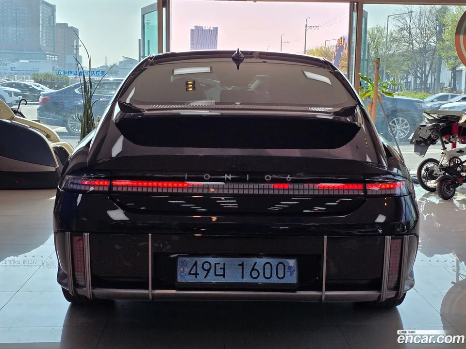 Hyundai Ioniq 6 AWD 2023 — миниатюра 2