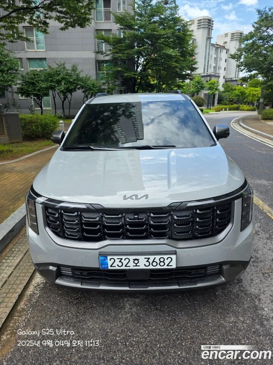 Kia Carnival HEV 7 X Line 2025 — фото 1, купить с доставкой в Москву