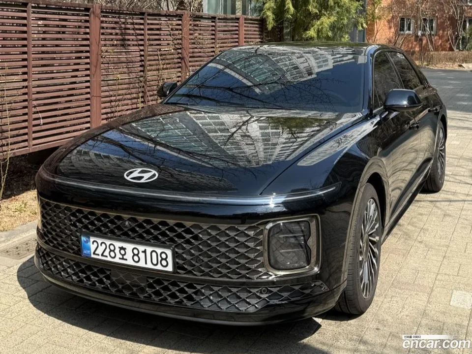 Hyundai Grandeur Hybrid 2025 — фото 1, купить с доставкой в Москву