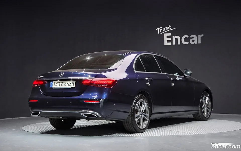 Mercedes-Benz E-Class E250 2023 — фото 1, купить с доставкой в Москву