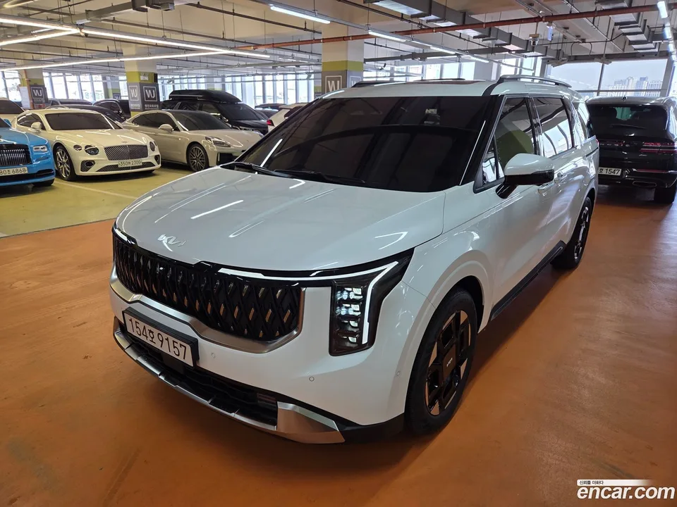 Kia Carnival HEV 9 2025 — фото 1, купить с доставкой в Москву