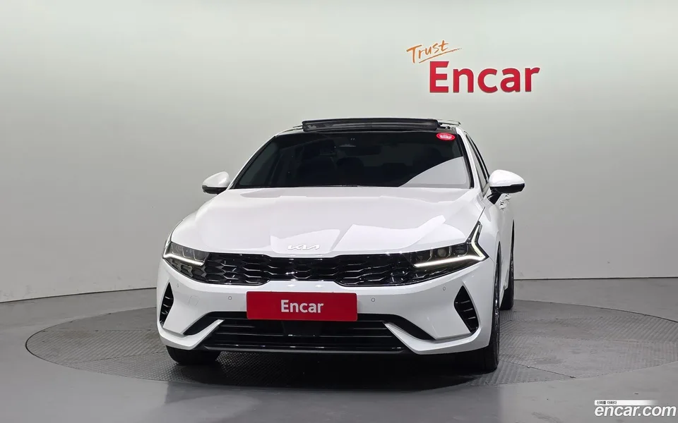 Kia K5 Hybrid 2023 — миниатюра 3