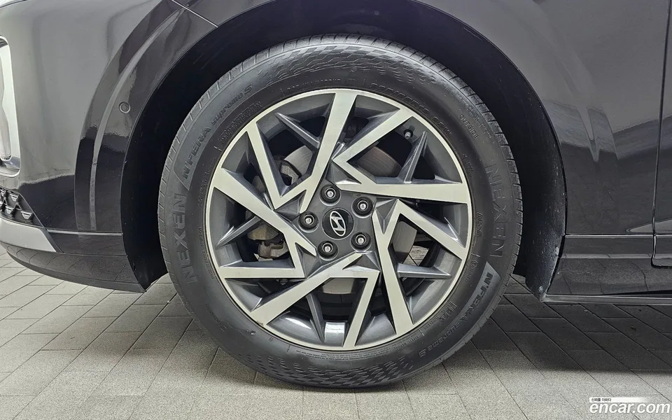 Hyundai Grandeur 2.5 2WD 2023 — миниатюра 2