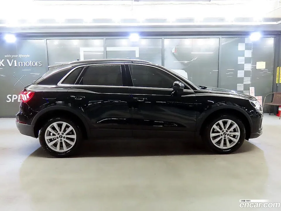 Audi Q3 35 TDI 2023 — миниатюра 3