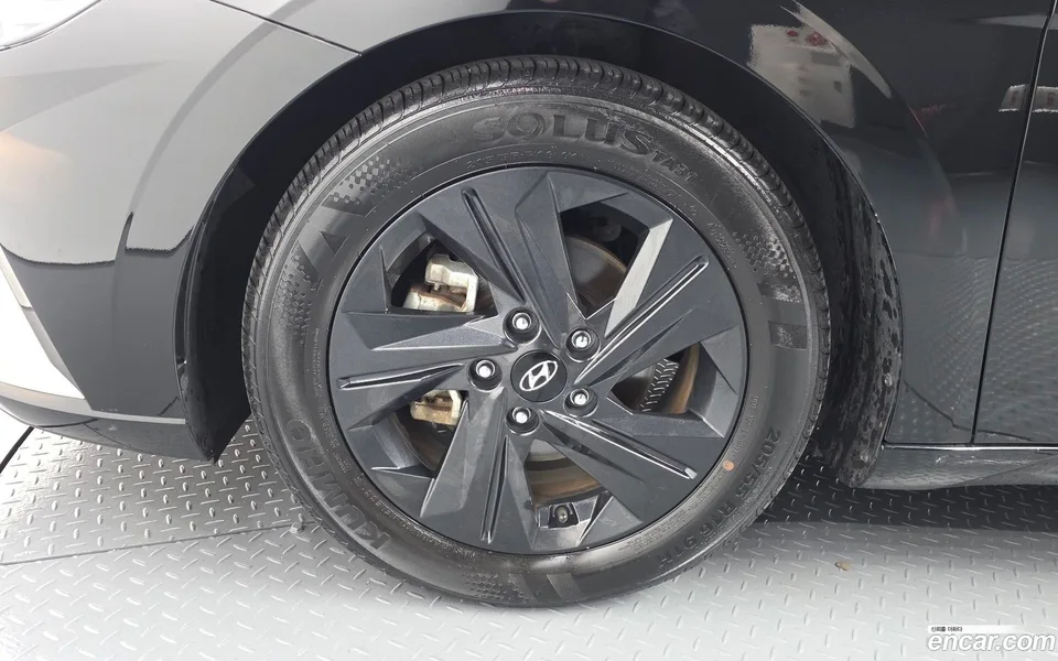 Hyundai Avante Hybrid 2022 — миниатюра 2