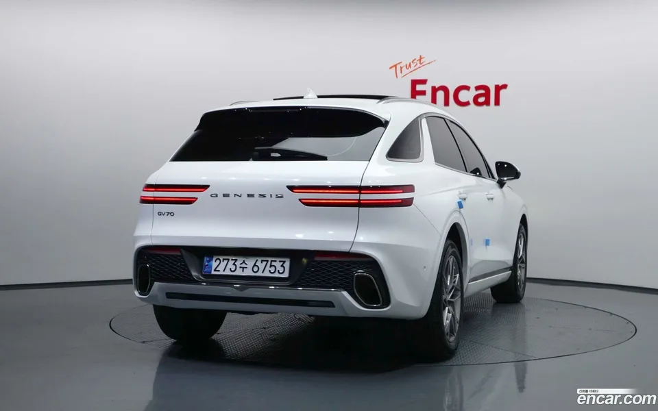 Genesis GV70 2.5T 2WD 2022 — миниатюра 4