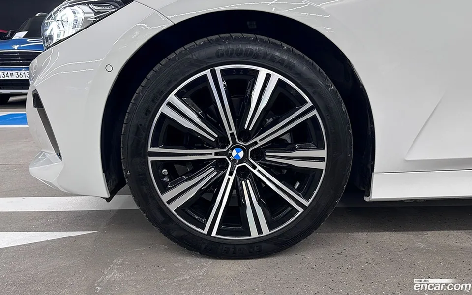 BMW 3 Series 320d 2025 — миниатюра 2