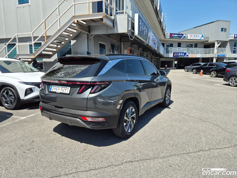 Hyundai Tucson Hybrid 2WD 2023 — миниатюра 3