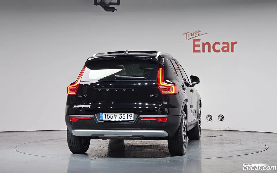 Volvo XC40 B4 2024 — миниатюра 4