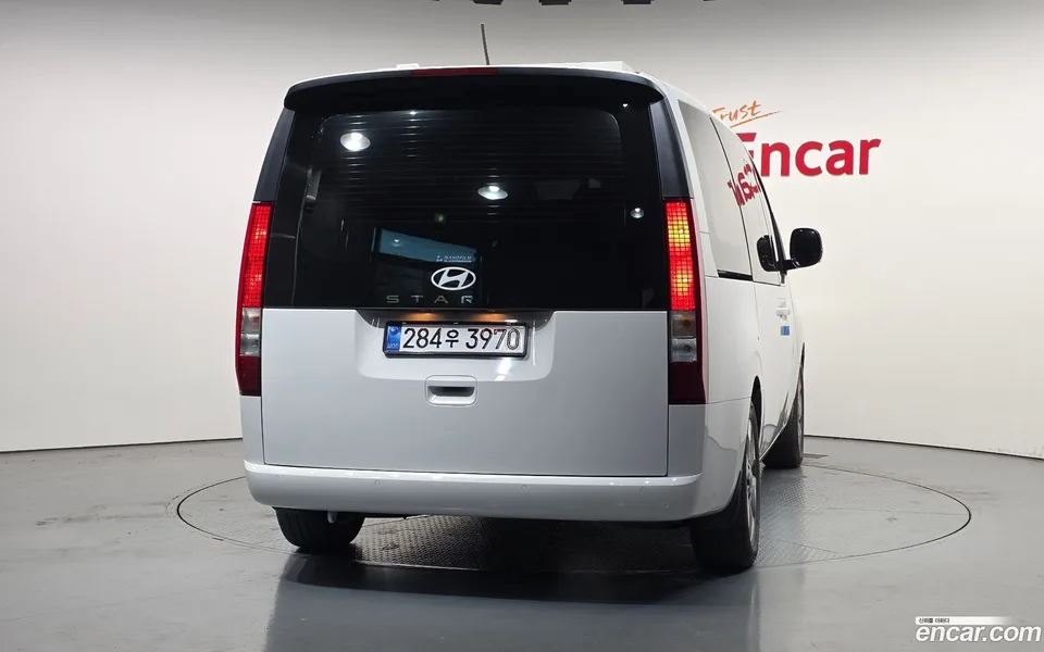 Hyundai Staria L3.5 9 2025 — thumbnail 4