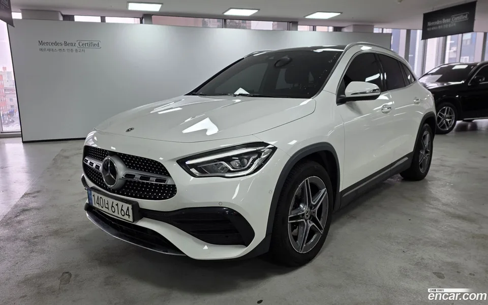 Mercedes-Benz GLA-Class GLA250 4MATIC 2023 — фото 1, купить с доставкой в Москву