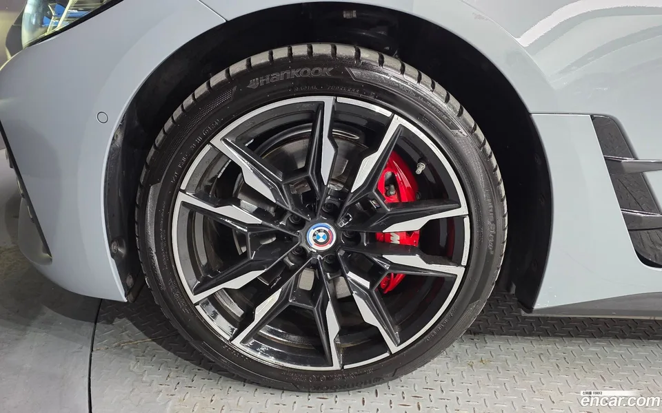 BMW i4 M50 2022 — миниатюра 2