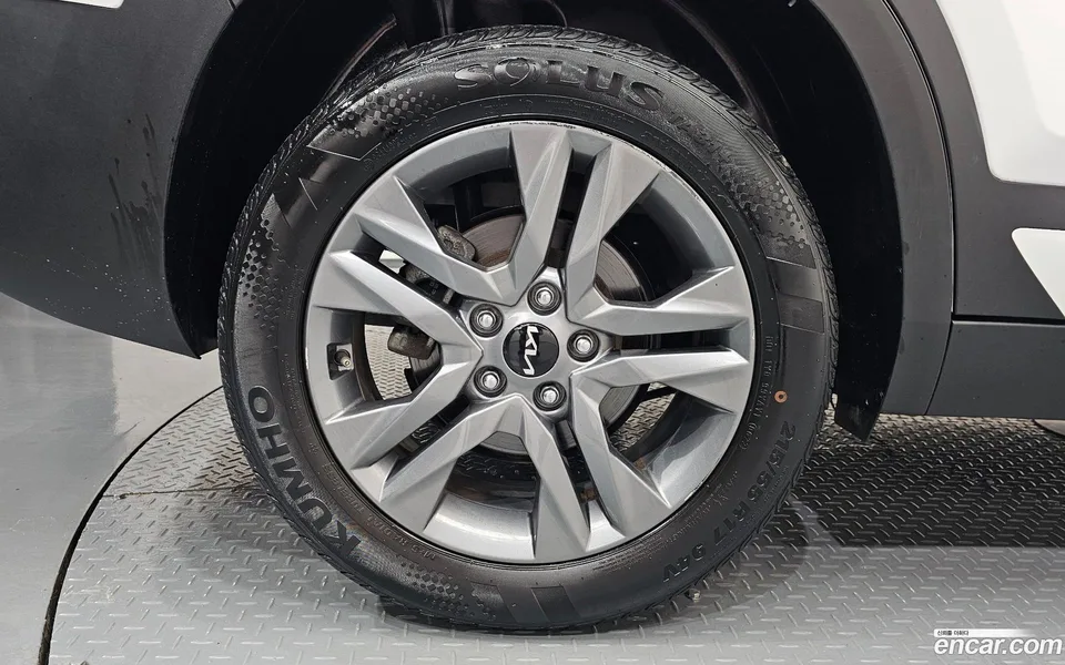 Kia Seltos 1.6 2WD 2022 — миниатюра 2