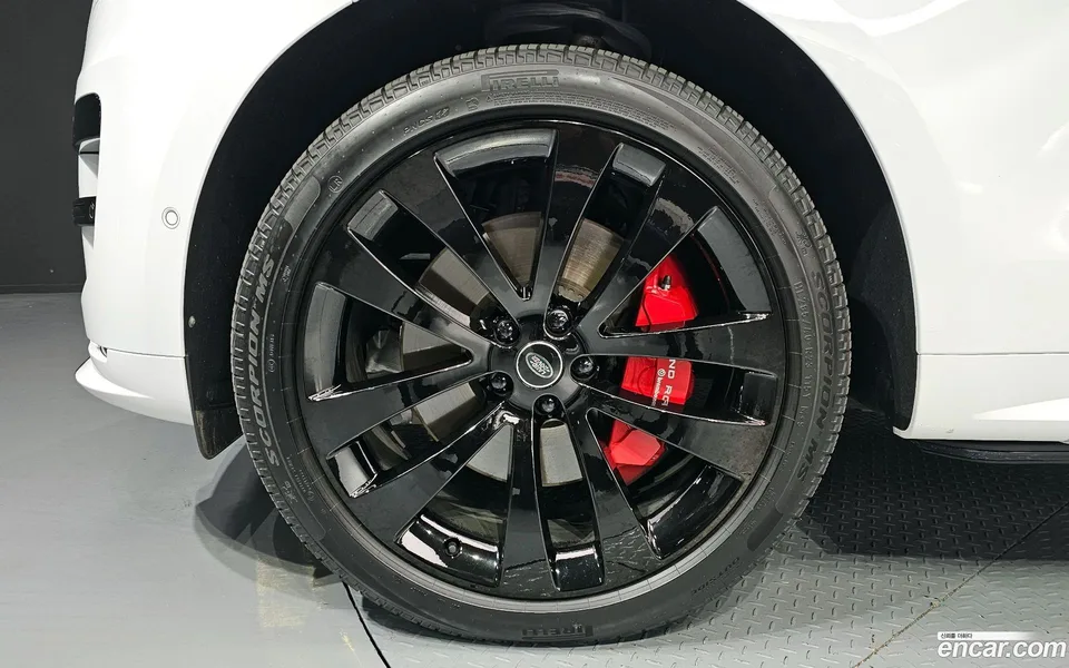 Land Rover Range Rover Sport P550E HSE 2025 — миниатюра 2