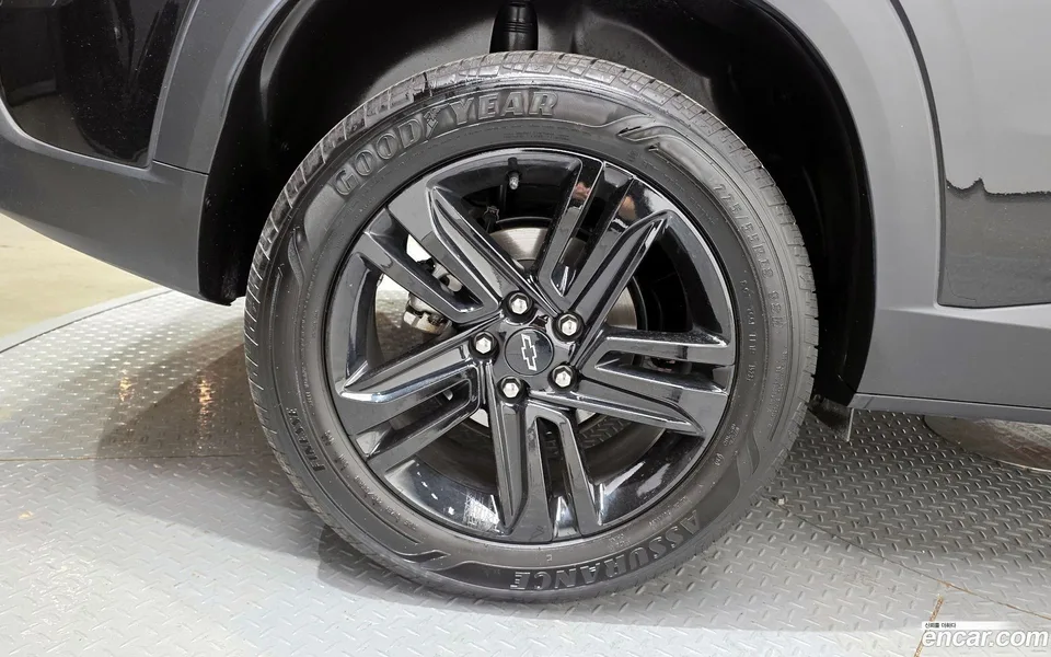Chevrolet Trax Crossover 1.2 ACTIV 2023 — миниатюра 2