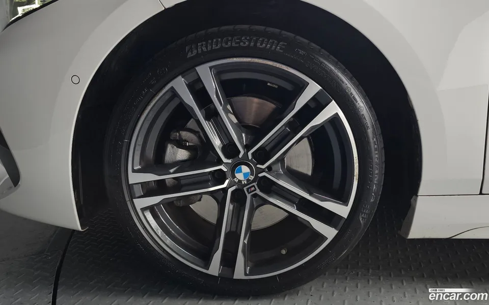 BMW 1 Series 120i M 2022 — миниатюра 5