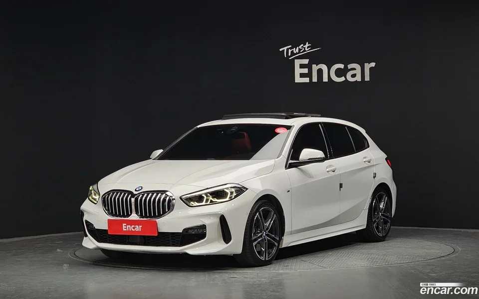 BMW 1 Series 120i M 2022 — фото 1, купить с доставкой в Москву