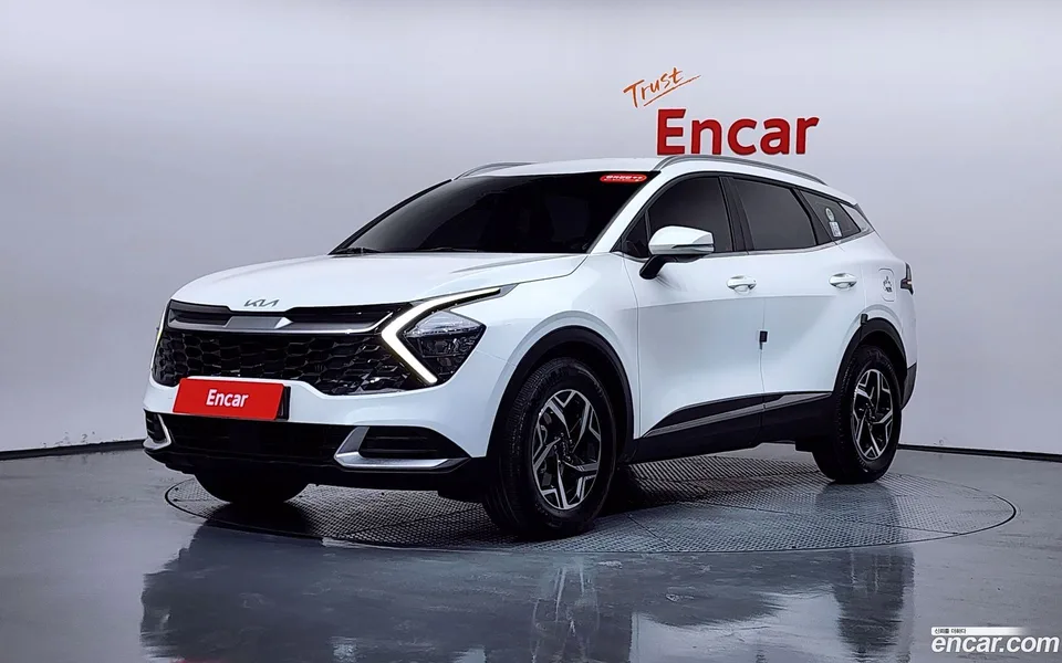 Kia Sportage 1.6 2WD 2022 — photo 1, buy with delivery to Moscow