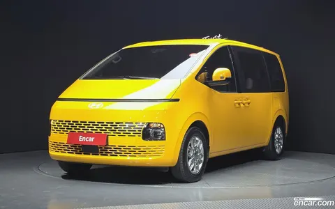 Hyundai Staria 2024 buy in Moscow