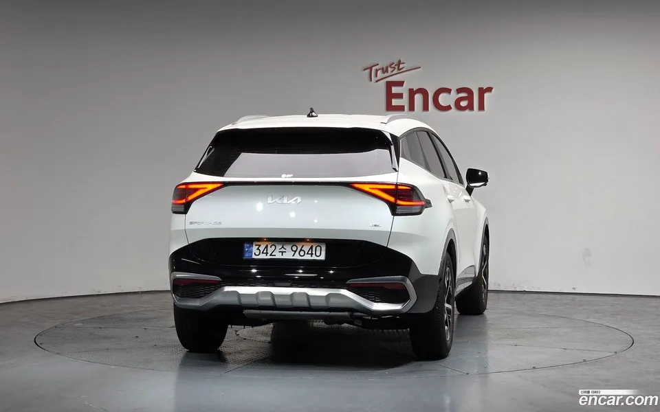 Kia Sportage Hybrid 2WD 2024 — миниатюра 4