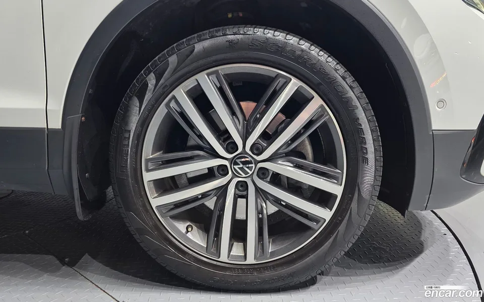 Volkswagen Tiguan Allspace 2.0 TSI 2022 — миниатюра 2