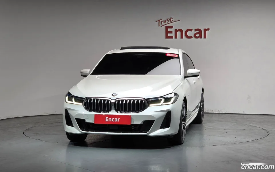 BMW 6 Series GT 630i xDrive M 2024 — миниатюра 3