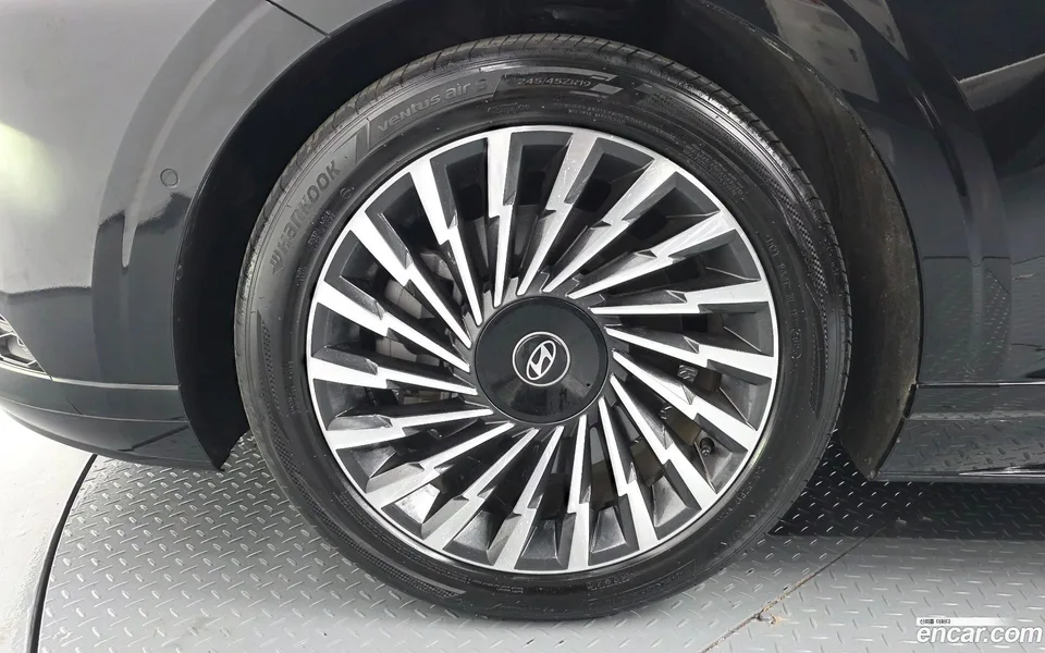 Hyundai Grandeur 3.5 2WD 2023 — миниатюра 2
