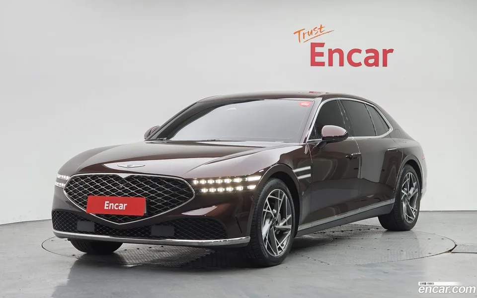 Genesis G90 3.5 2WD 2023 — фото 1, купить с доставкой в Москву