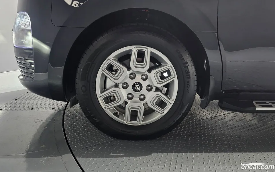 Hyundai Staria HEV 1.6 5 2024 — миниатюра 2