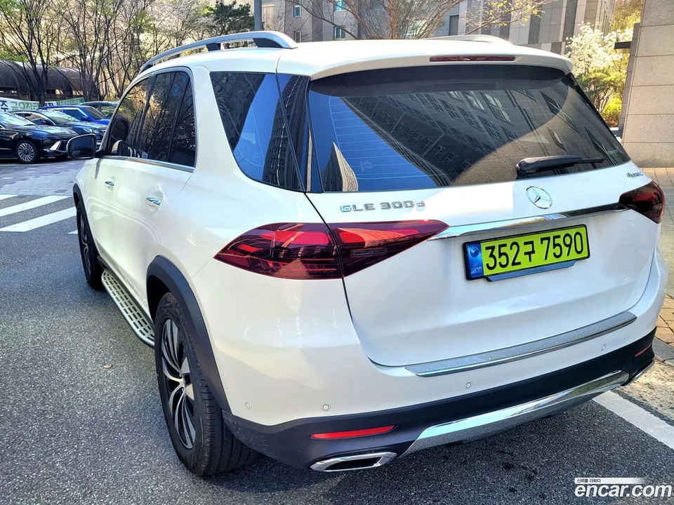 Mercedes-Benz GLE-Class GLE300d 4MATIC 2026 — миниатюра 5