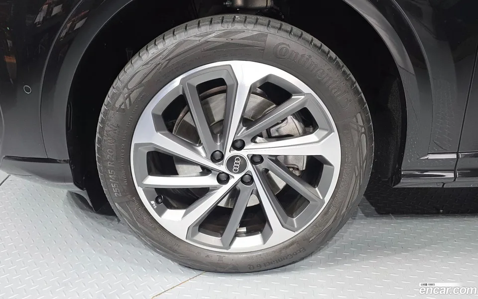 Audi Q5 (80A) 40 TDI S Line 2025 — миниатюра 2