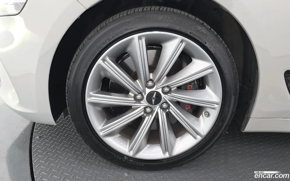Genesis G70 Shooting Brake 2.5T 2WD 2024 — миниатюра 2