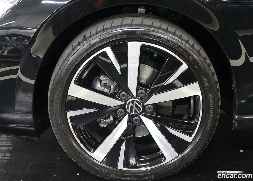 Volkswagen Golf 2.0 TDI 2025 — миниатюра 2