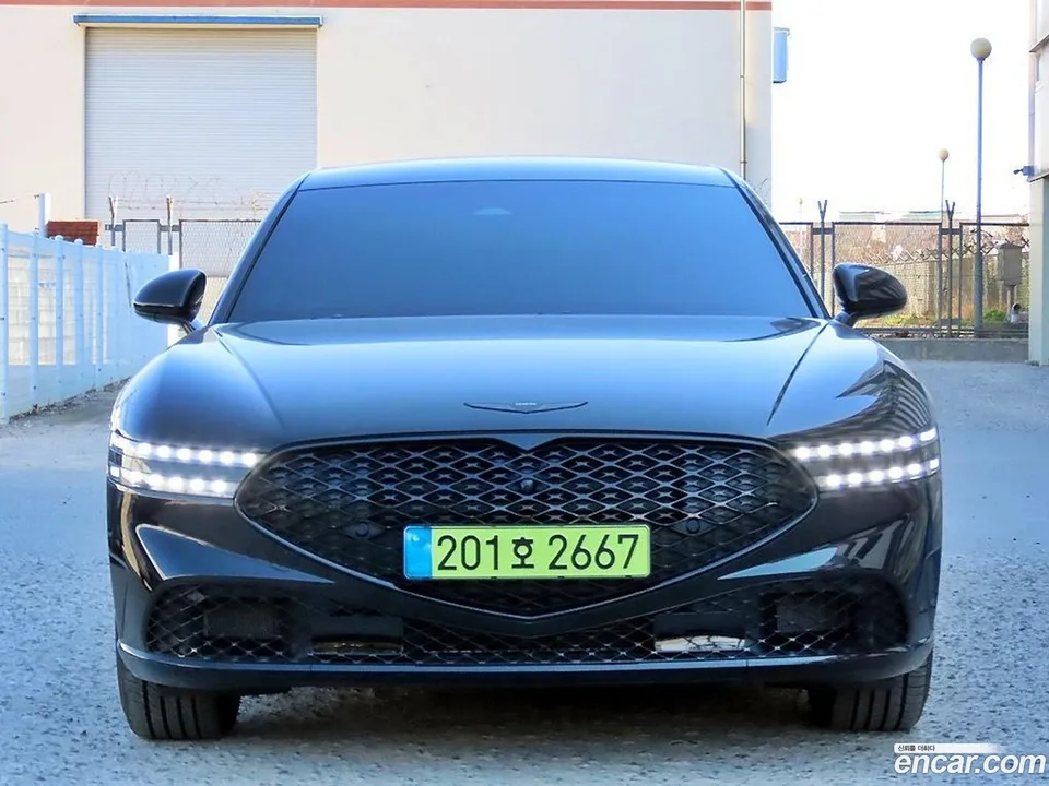 Genesis G90 3.5 e-S/C AWD 2025 — фото 1, купить с доставкой в Москву
