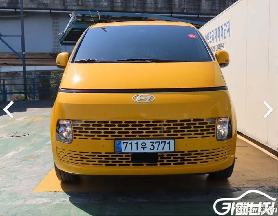 Hyundai Staria HEV 1.6 11 2024 — фото 1, купить с доставкой в Москву