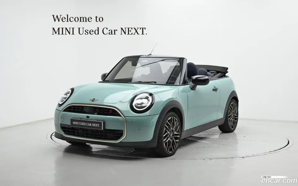MINI Cooper S Convertible 2025 — фото 1, купить с доставкой в Москву