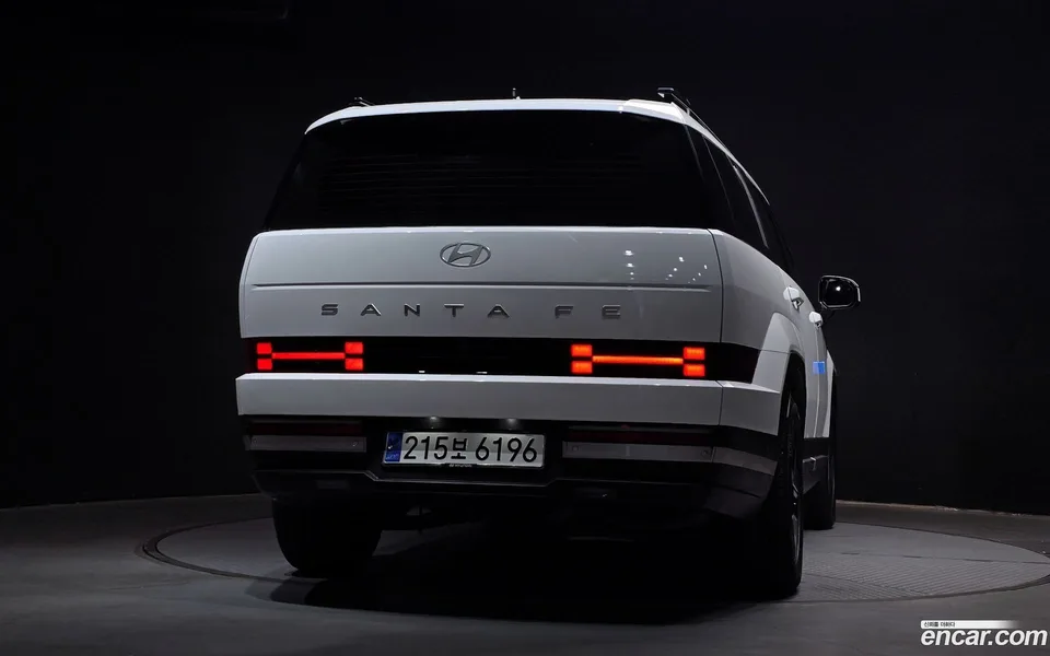 Hyundai SantaFe HEV 1.6 2WD 2024 — миниатюра 4